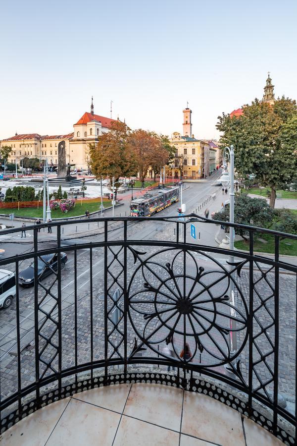 Leogrand Apartments On Doroshenka Street 1 Львов Экстерьер фото