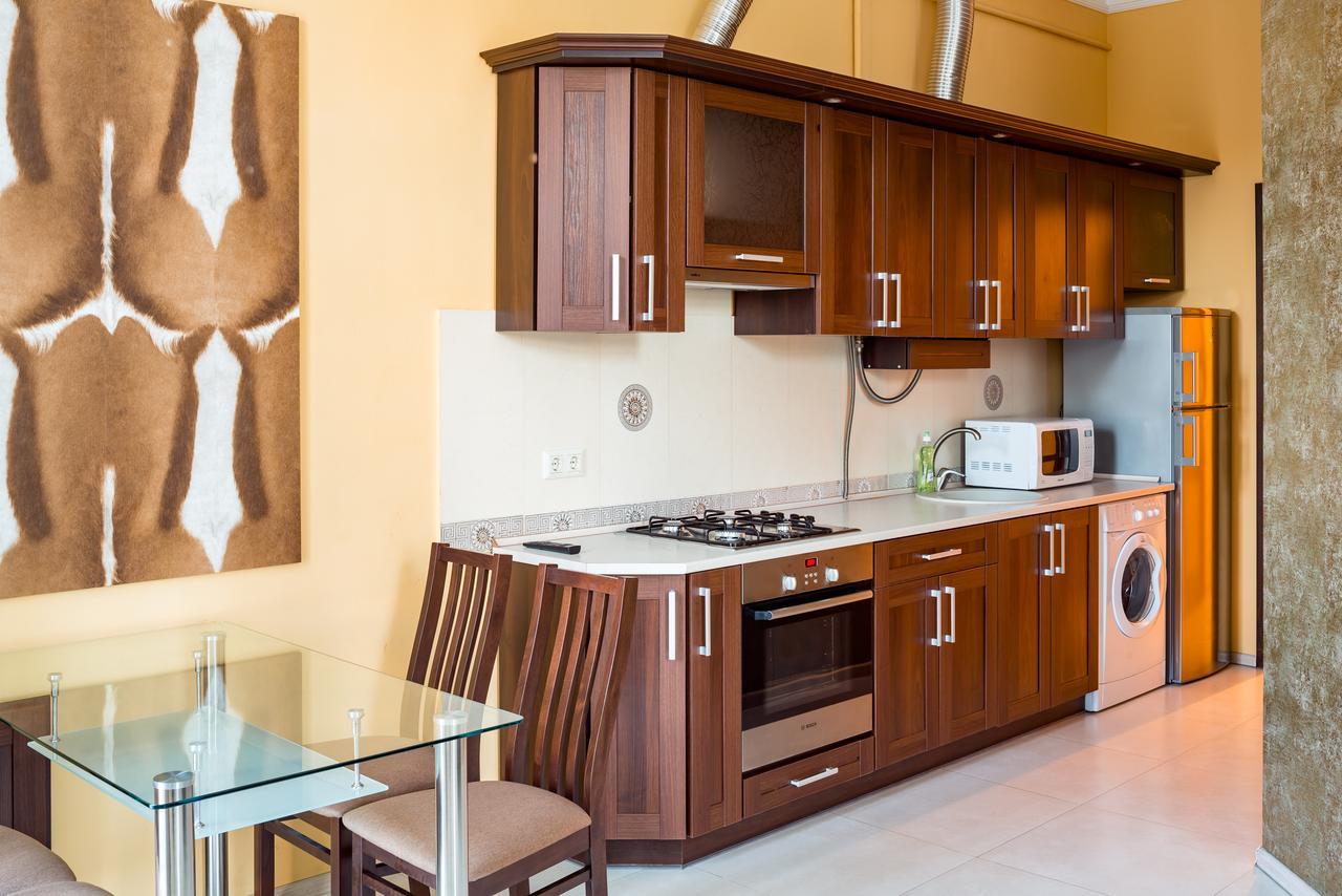 Leogrand Apartments On Doroshenka Street 1 Львов Экстерьер фото